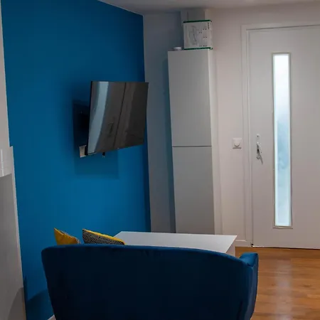 Apartment Wavy, Centre *